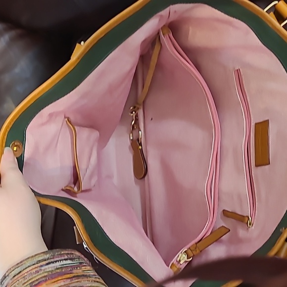 EUC Dooney & Bourke Green Tote Bag - Picture 9 of 16